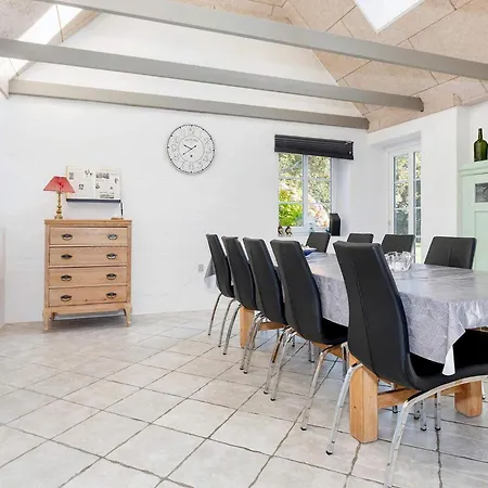 10 Person In Fur-by Traum Dom wakacyjny