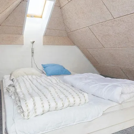 10 Person In Fur-by Traum * Fur